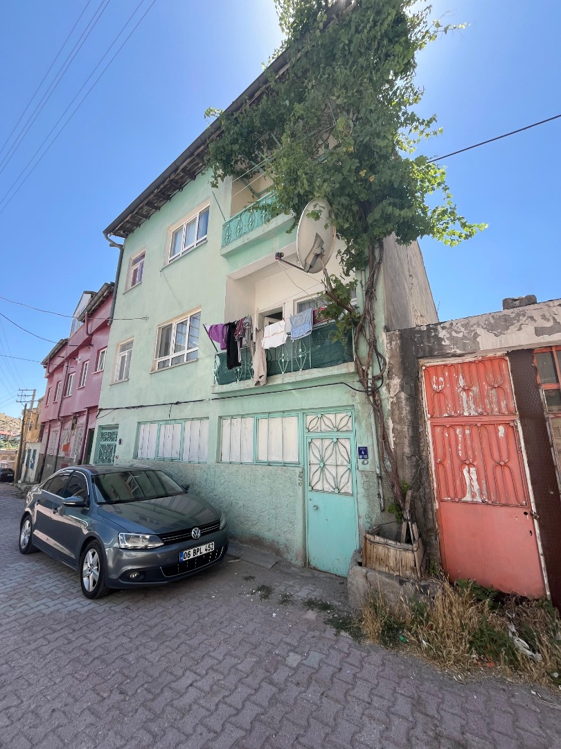 KAYSERİ DEVELİ MERKEZDE SATILIK MÜSTAKİL EV